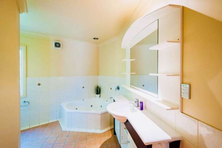 7a Cliff Road Torbay_18