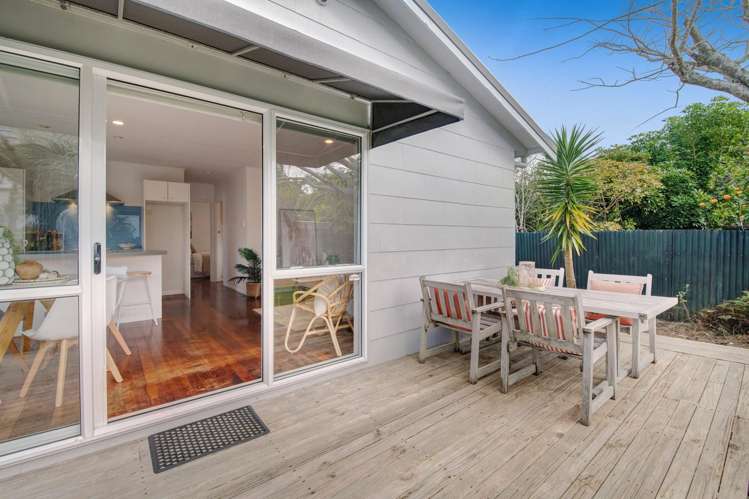 16 Ross Crescent Orewa_4