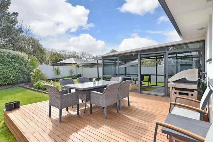 7 Barclay Place Burwood_25