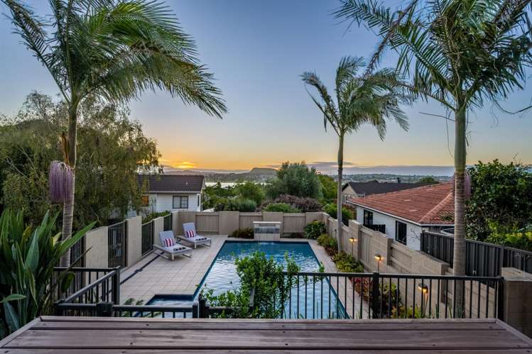 22 Andrea Place Sunnyhills_46