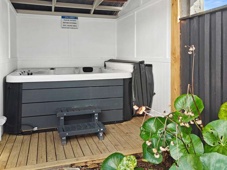 2/415 Port Road Whangamata_21