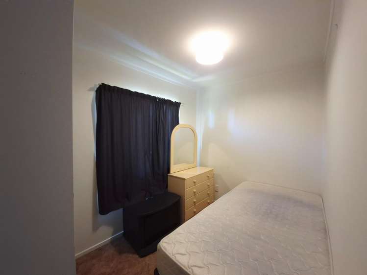 3199 Great North Road New Lynn_19