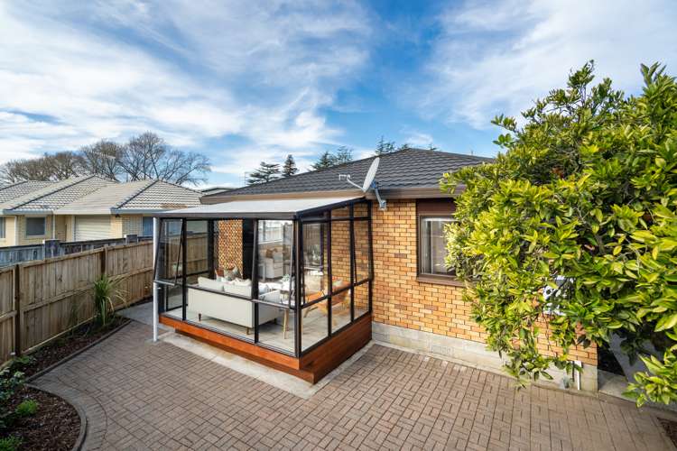 2/133 Pah Road Royal Oak_13