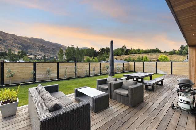 7 Fern Burn Close Wanaka_1
