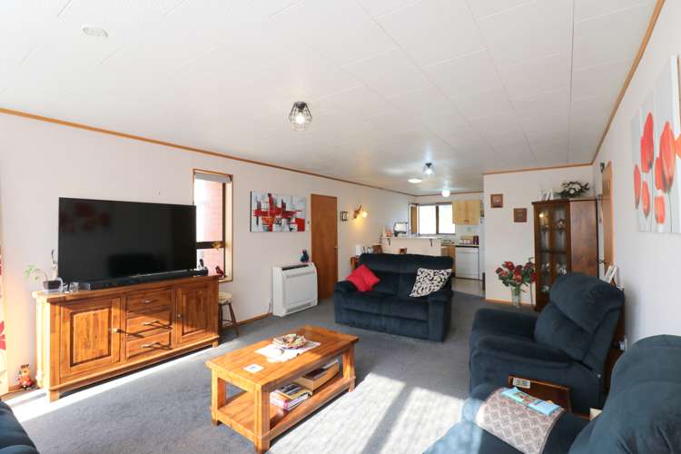 2/165 Catherine Street Windsor_2