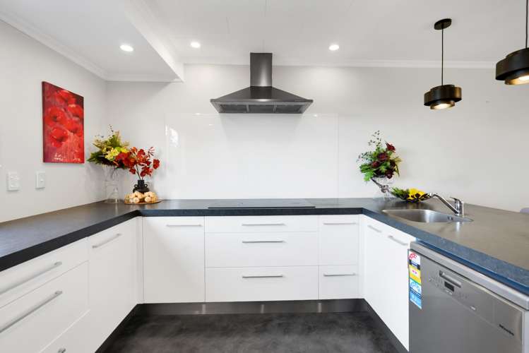 1 Cabot Place Frankleigh Park_13