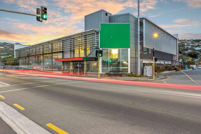 Supermarket site suits retail, apartment development