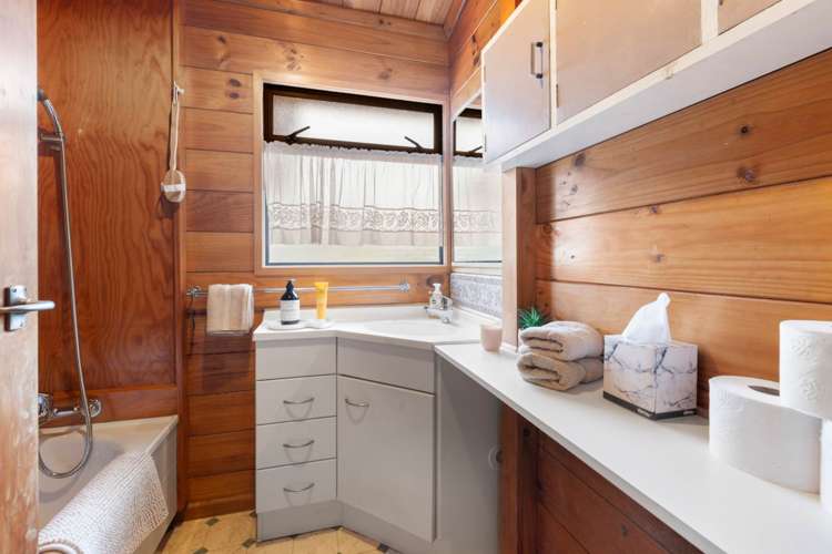 31 Clark Road Pahurehure_9