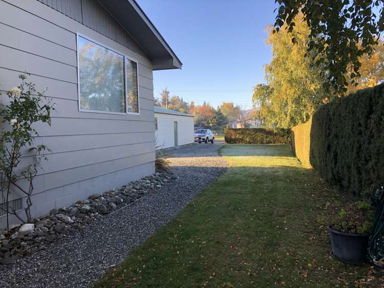 14 Bernard Road Albert Town_18