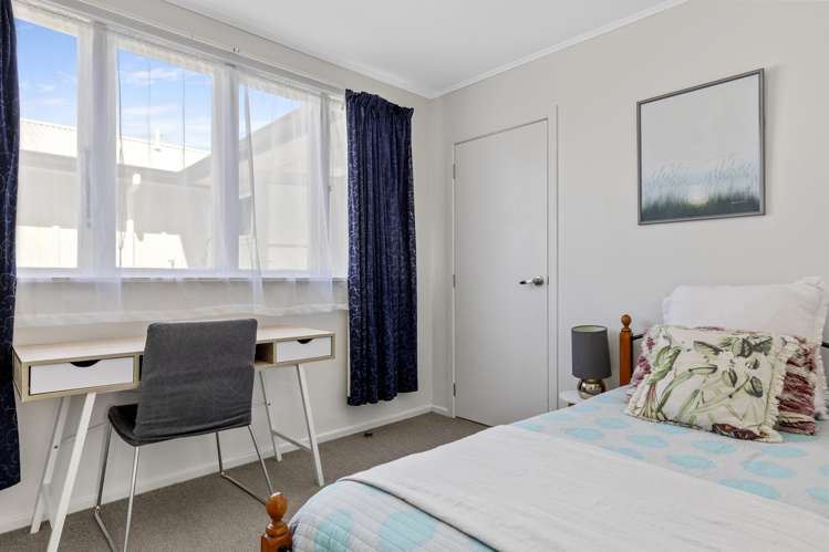 2/10 Laughton Street Taupo_12