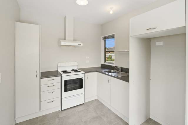 1/4 Saint Peters Close Woolston_1