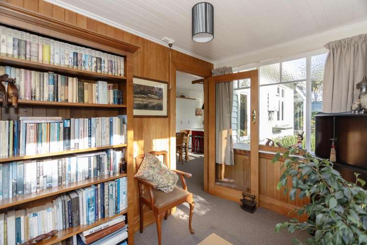 40 Mersey Street South Hill_11