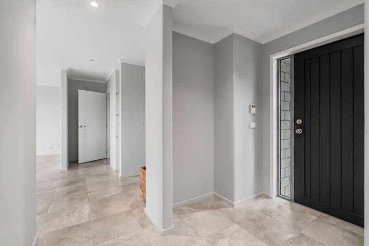 5 Ballintoy Park Drive Welcome Bay_5