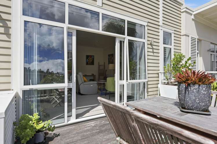 5 Eaves Bush Parade Orewa_22