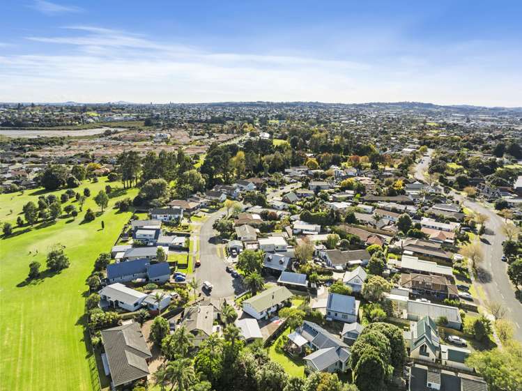 42 Pinehurst Place Wattle Downs_13