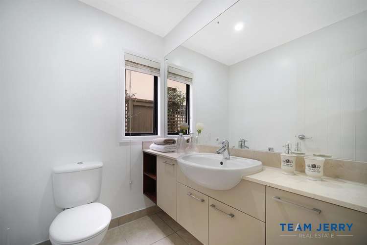 27 Bridgefield Crescent Flat Bush_19