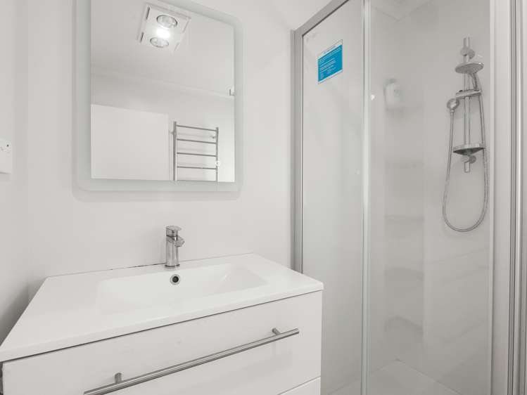 28 Inuwai Street Glenview_16