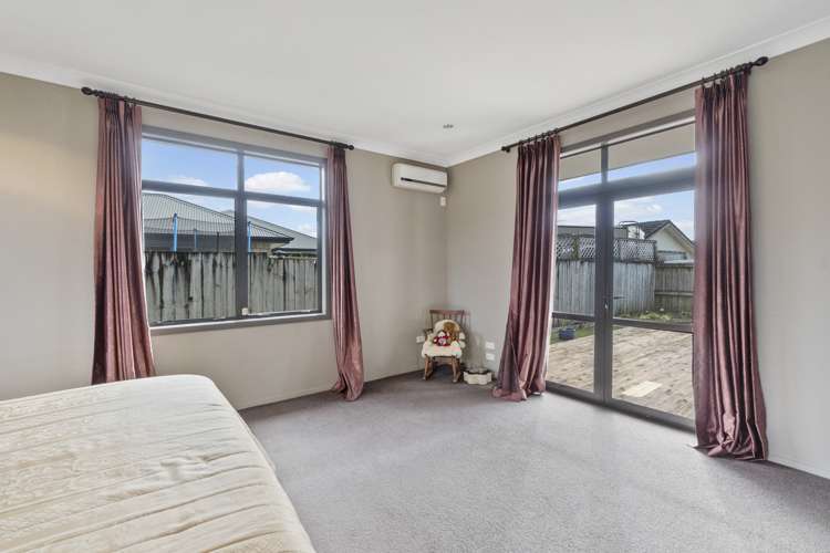 14 Thistlewood Avenue Hamilton East_8