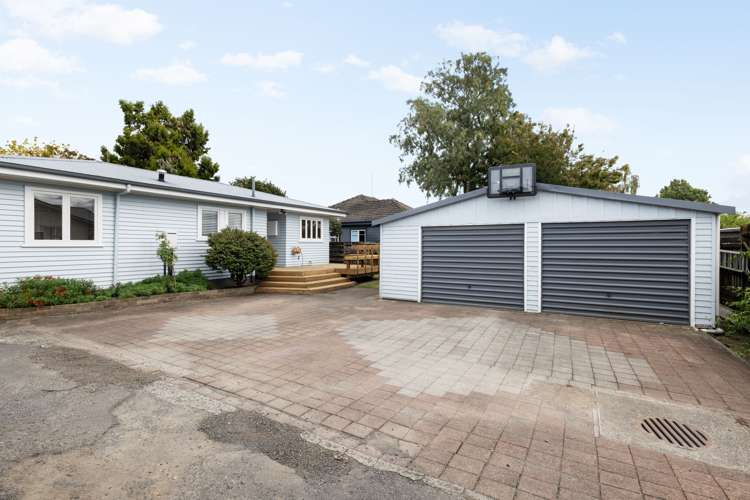 48 Nixon Street Hamilton East_21