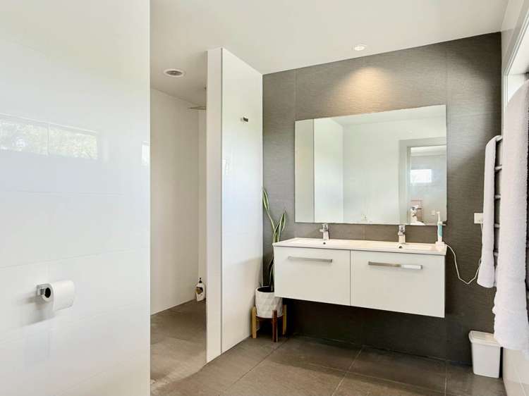 1/138 Arran Road Browns Bay_12