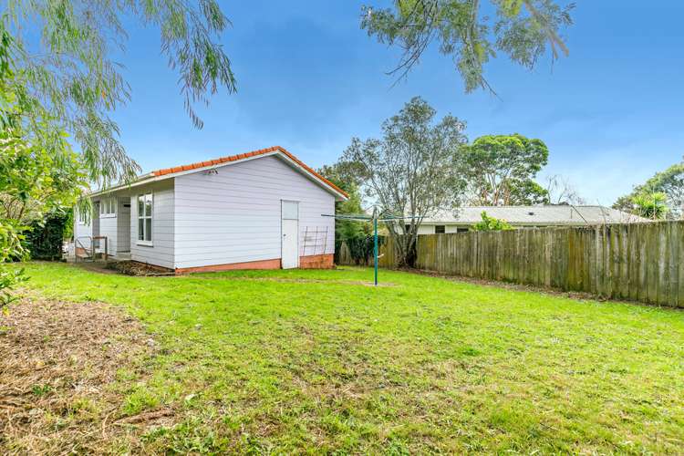 54 Taurus Crescent Beach Haven_17