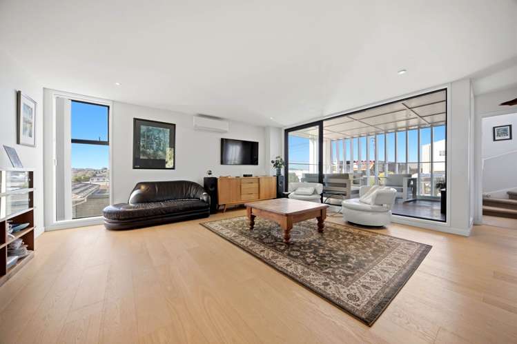 174A Archers Road_5