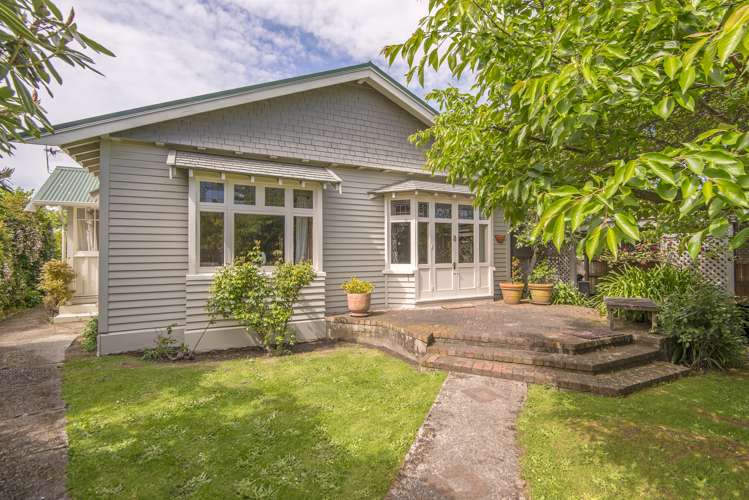 96 Saint Martins Road Saint Martins Christchurch City Houses for