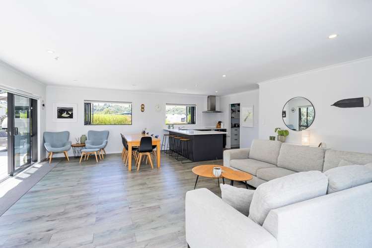 8 Voyager Place Cooks Beach_5