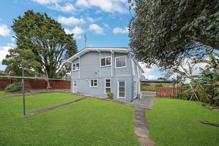 16 Brouder Place Hill Park_32