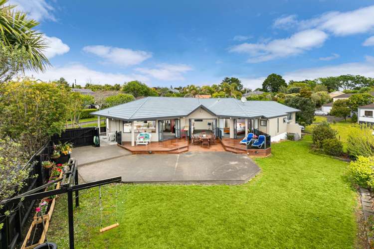 8 Almond Grove Greenhithe_21