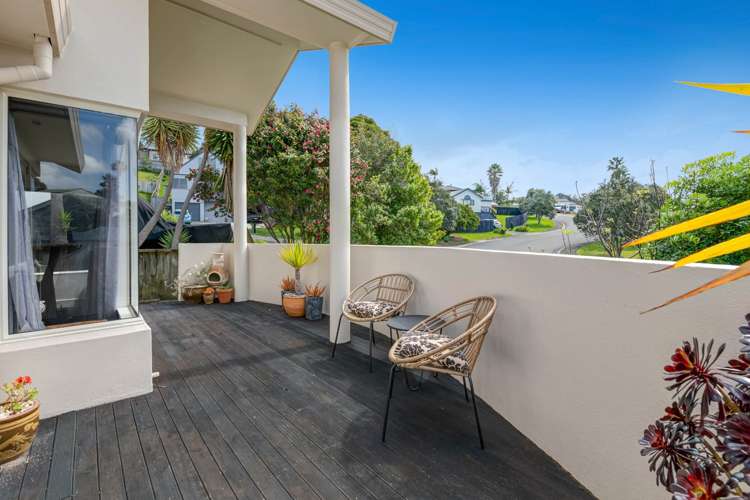 2 Mollyhawk Rise Arkles Bay_18