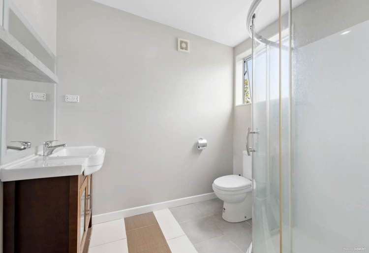 184 Archers Rd 10878_12