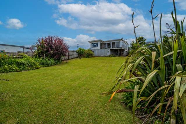 31 Roberts Road Matakatia_3