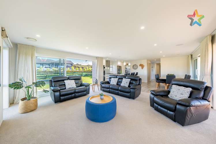 303 Fairview Drive Akatarawa_10