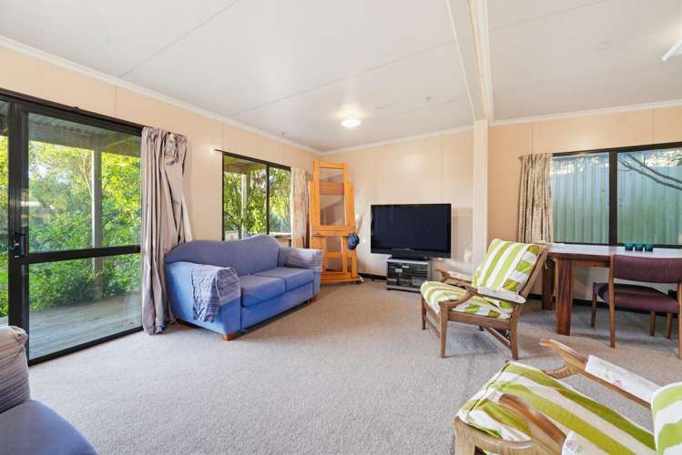 1402 North Eyre Road West Eyreton_22