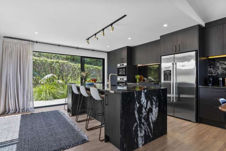 8A Park Road Surfdale_19