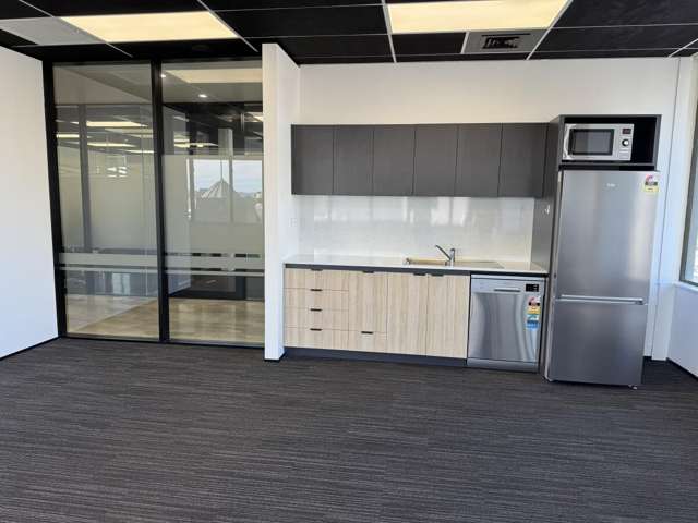 Tenancy 3, Lvl 5, 11 Garden Place Hamilton City Central_3