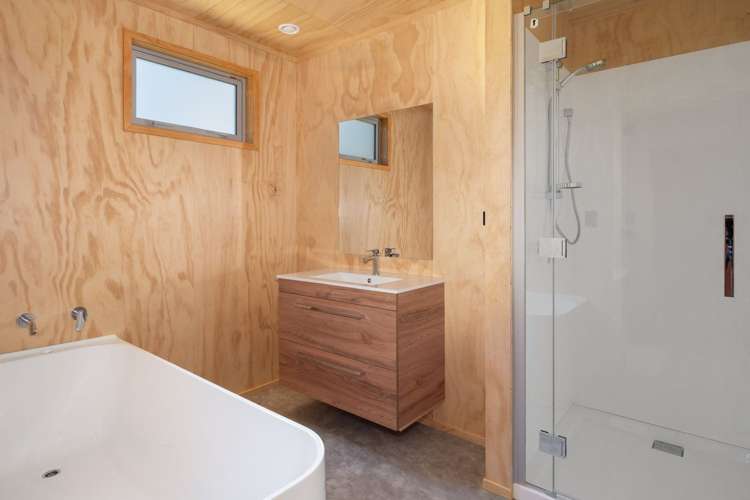 2 Bell Bird Rise Picton_13