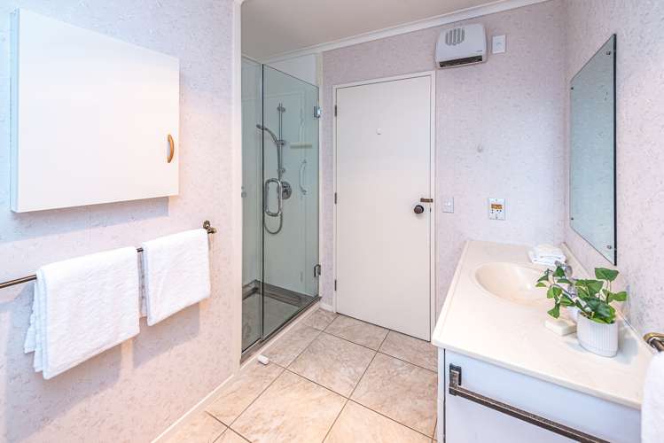 6 Akepiro Place Tawhero_11