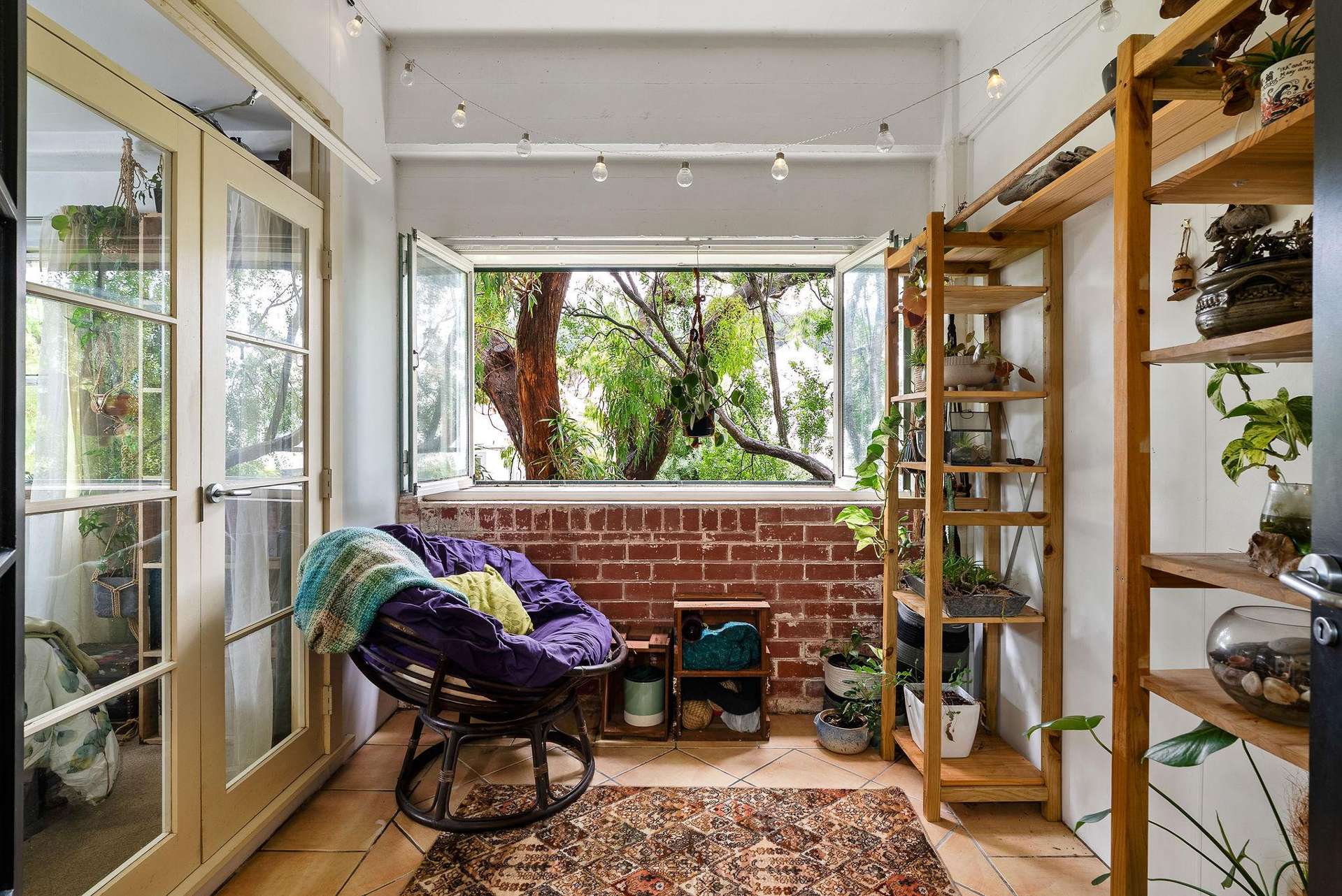 2/33 Hania Street Mount Victoria_0