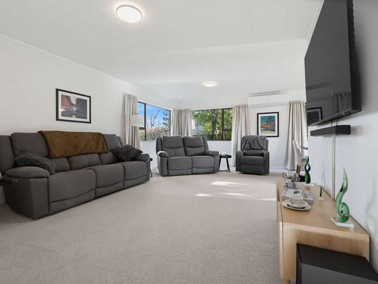 22 Westminster Drive Owhata_16