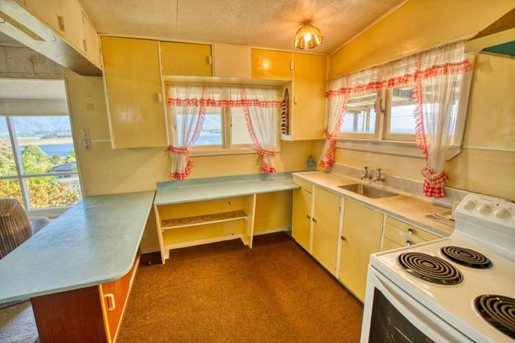 2166 Arnold Valley Road Moana_12