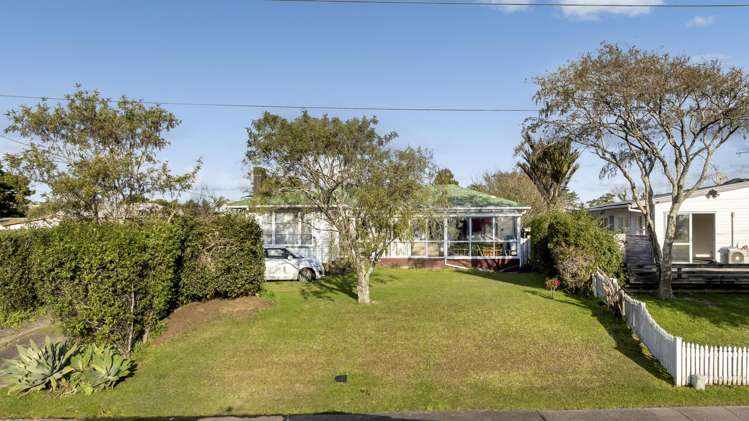24 Tiraumea Drive Pakuranga_1