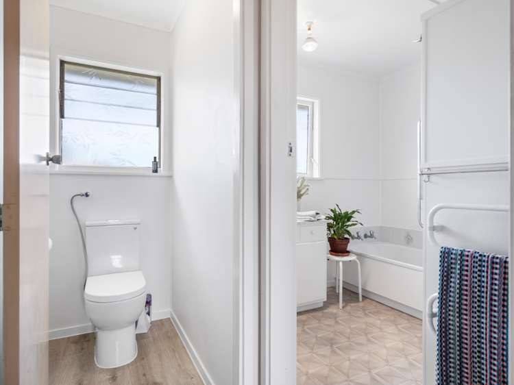 2 Jules Way Otumoetai_12