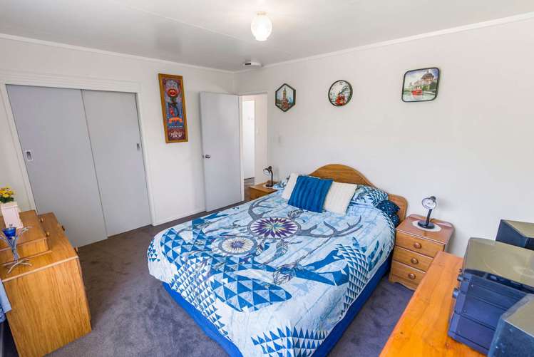 10 Walnut Place Owhata_9