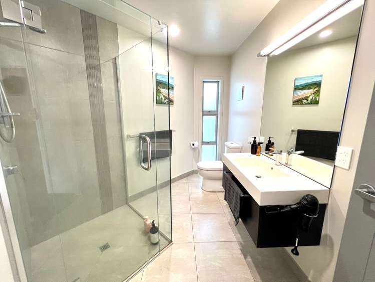 5c Sunshine Rise Raglan_42