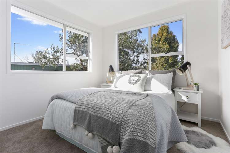 1/8 Tallington Crescent Torbay_12