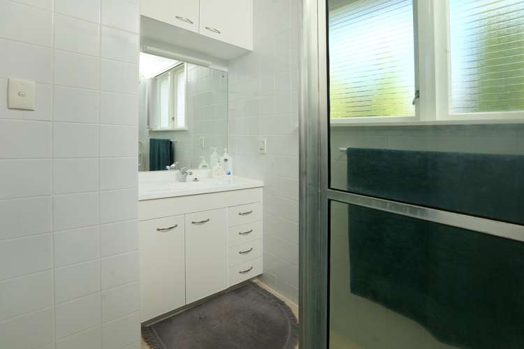 1/4 Fairlea Road Te Atatu South_20