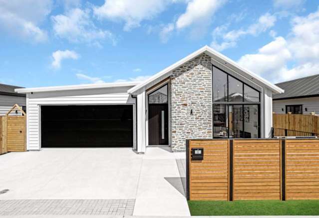 12 & 14 Tuwai Crescent Opaheke_1