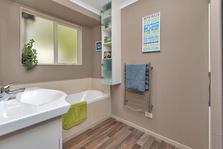 36 Elmsley Road Maungatapere_16